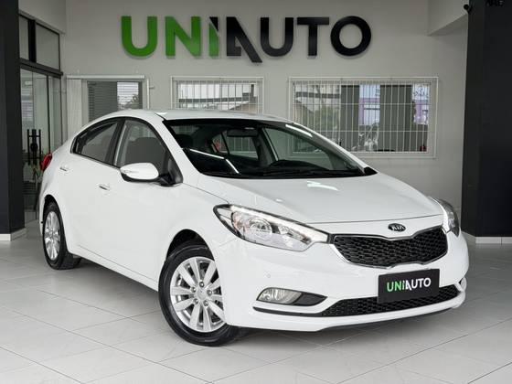KIA CERATO 1.6 SX 16V FLEX 4P AUTOMÁTICO KIA CERATO 1.6 SX 16V FLEX 4P AUTOMÁTICO
